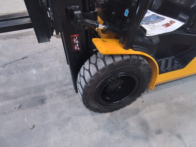 HYUNDAI 30L-9A #801_3