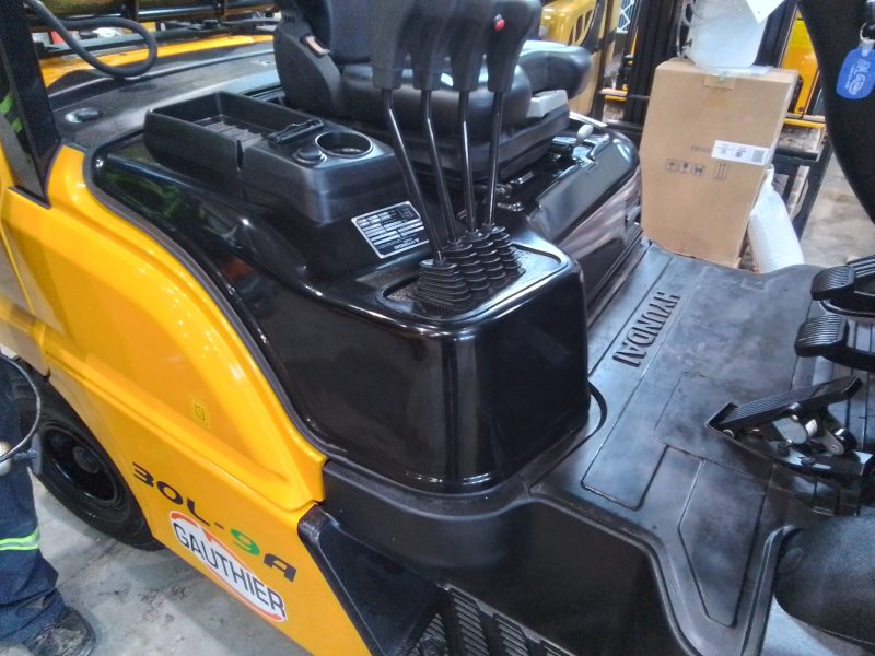HYUNDAI 30L-9A #801_10